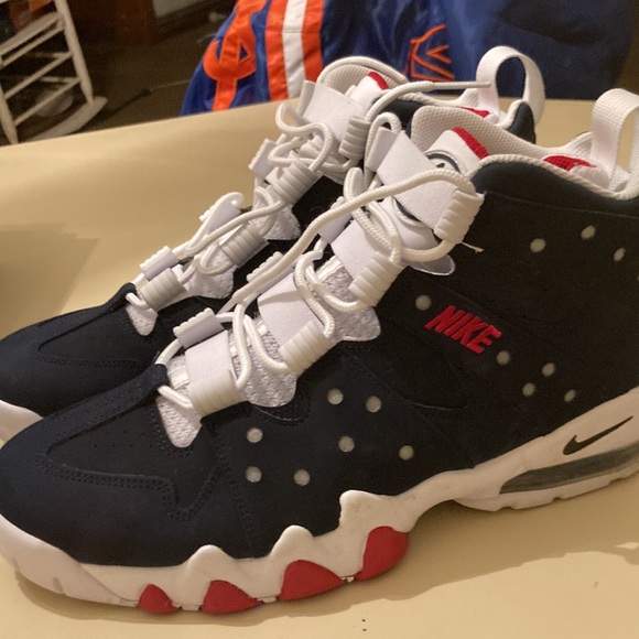 Only wore once - Picture 2 of 2